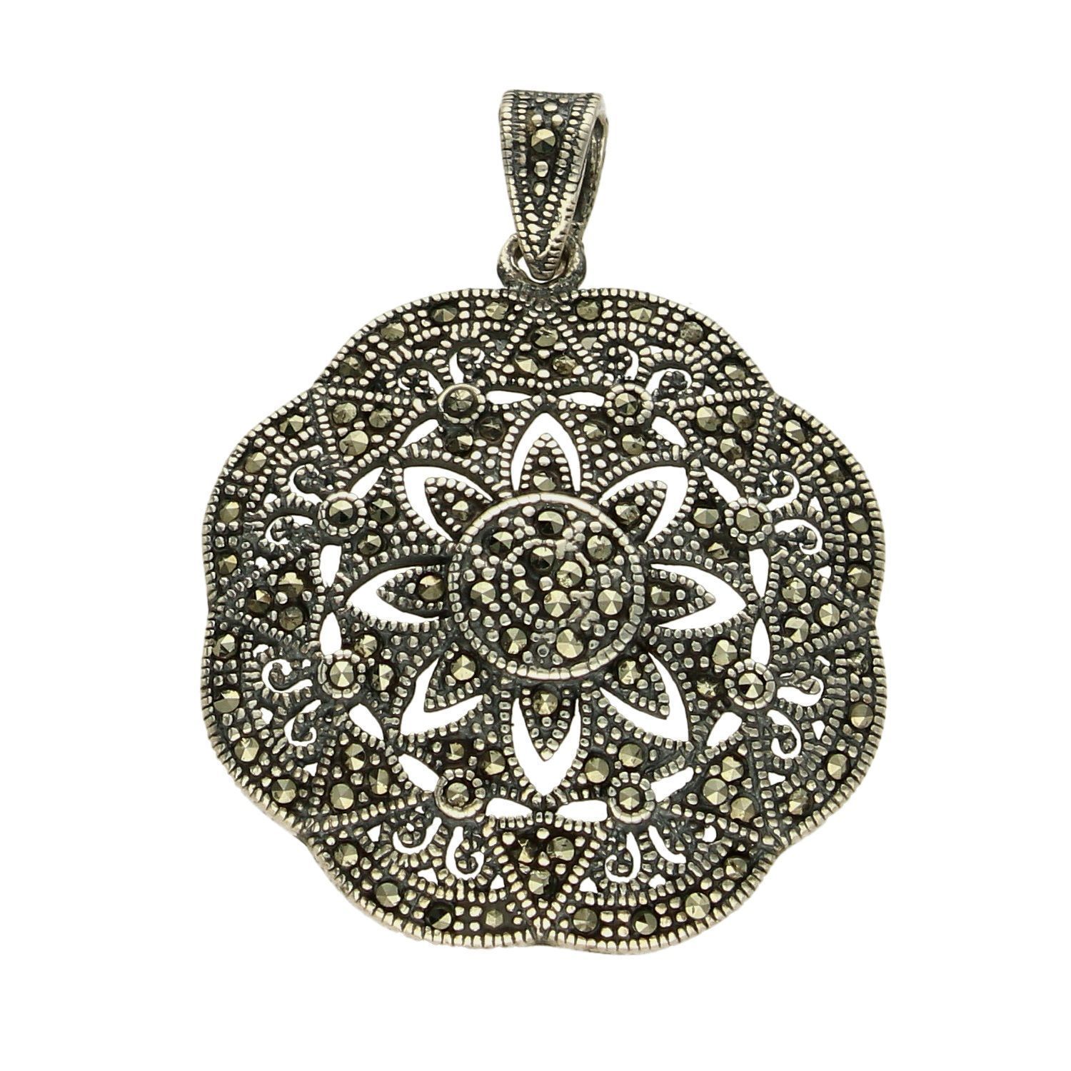 Srebrna zawieszka z markazytami W 1545.jpg